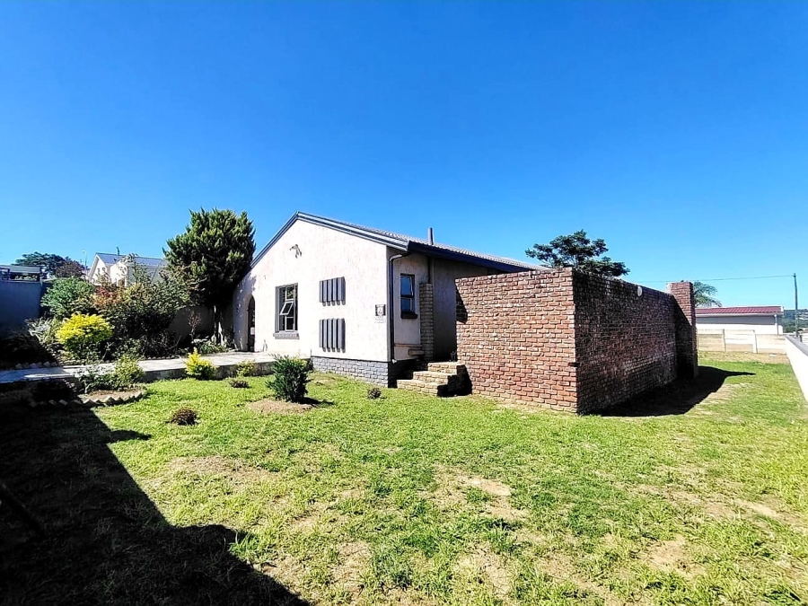 4 Bedroom Property for Sale in West Bank Eastern Cape